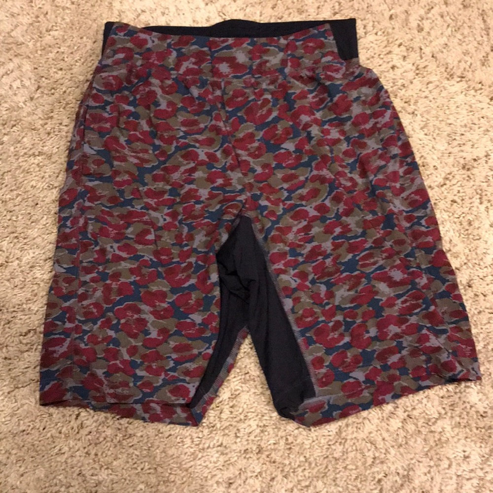 lululemon t.h.e. short 9inch with luxtreme liner